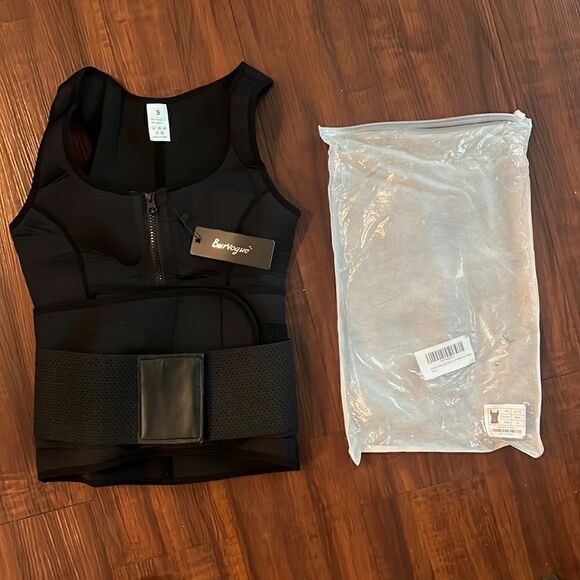 Sauna Tank - Sweat SHIRT TANK - Women’s Size Small - NWT - Black Sweat Tank - Picture 1 of 8